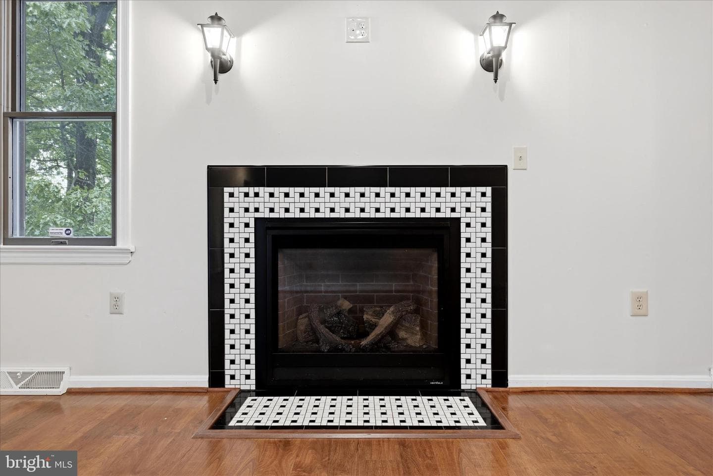 243 Tanbridge Drive photo 29