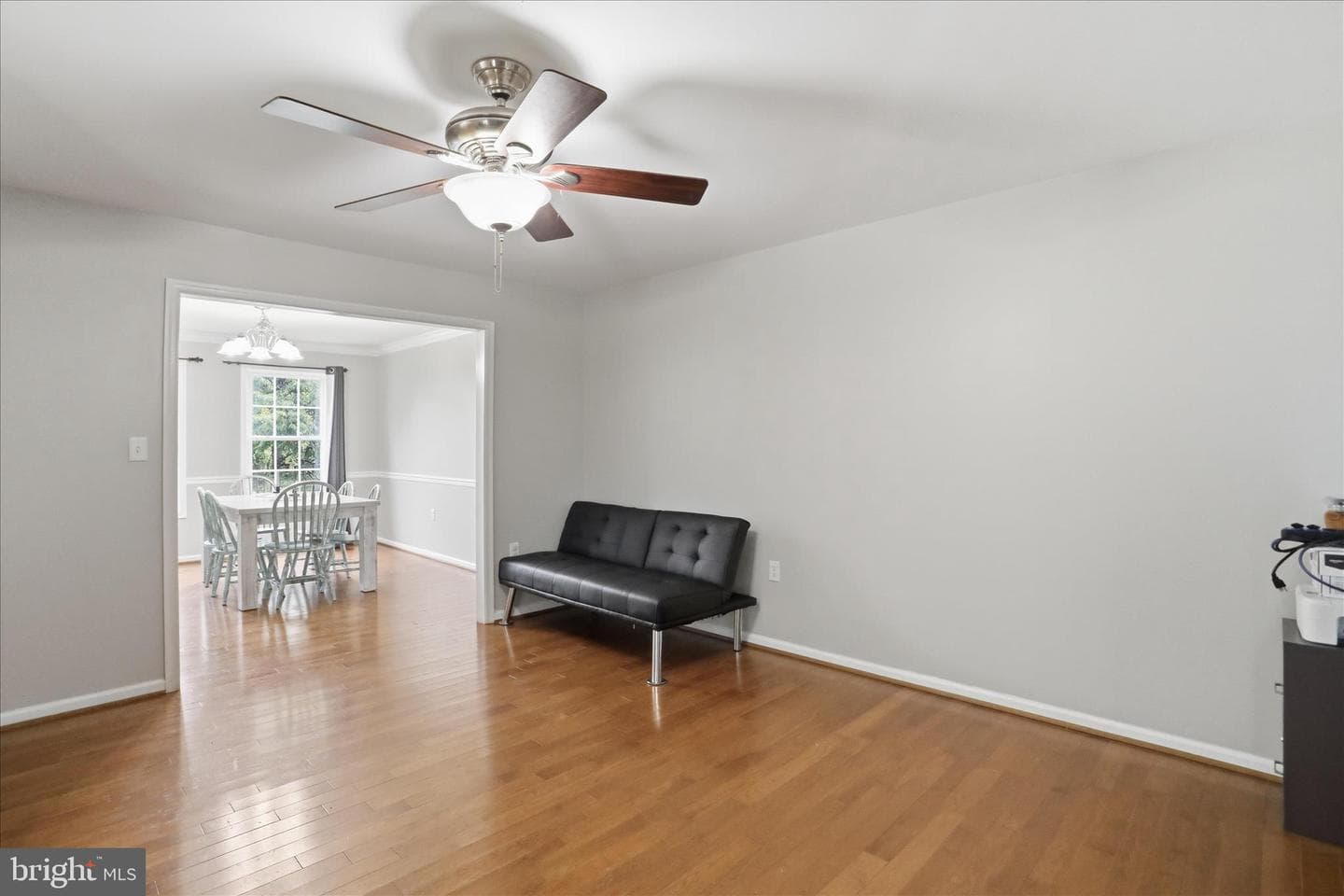 115 Jewels Court photo 4