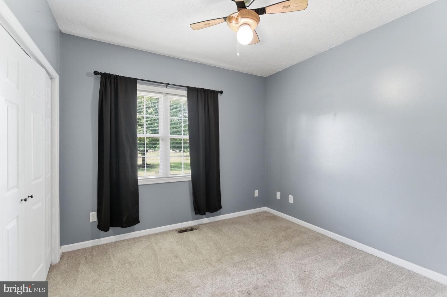 100 Capricorn Drive photo 32