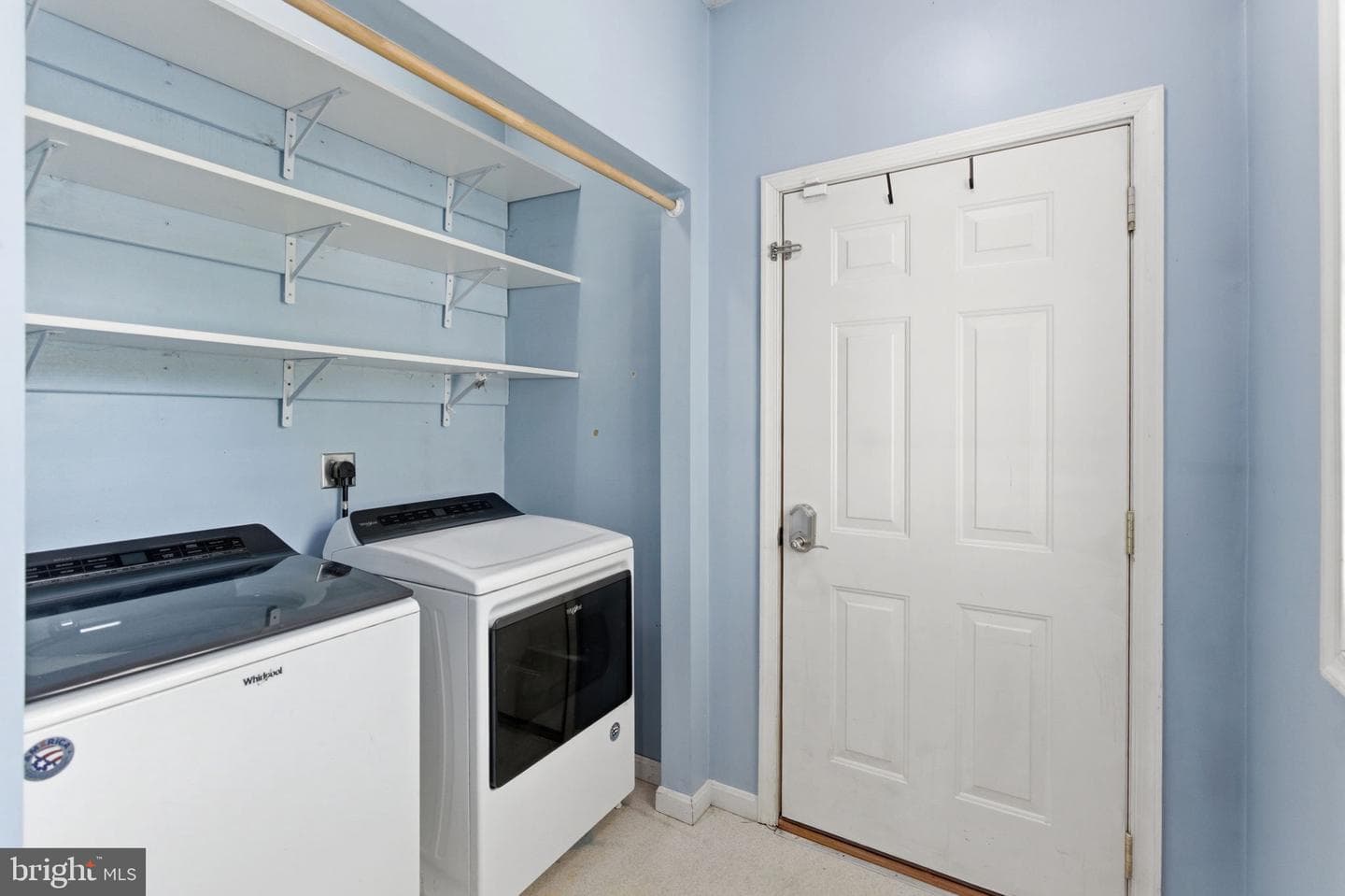 100 Capricorn Drive photo 39