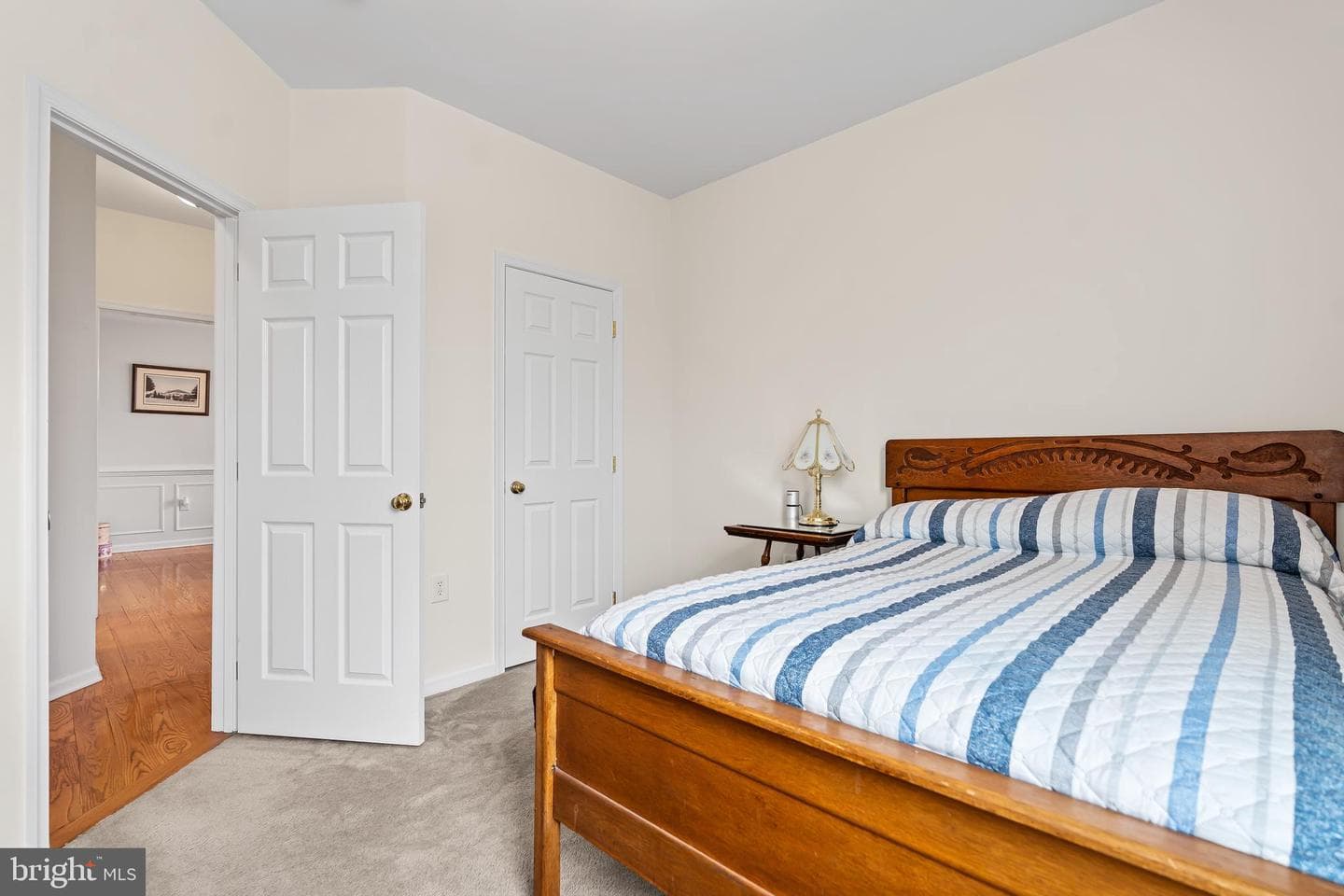 122 Balmoral Lane photo 34
