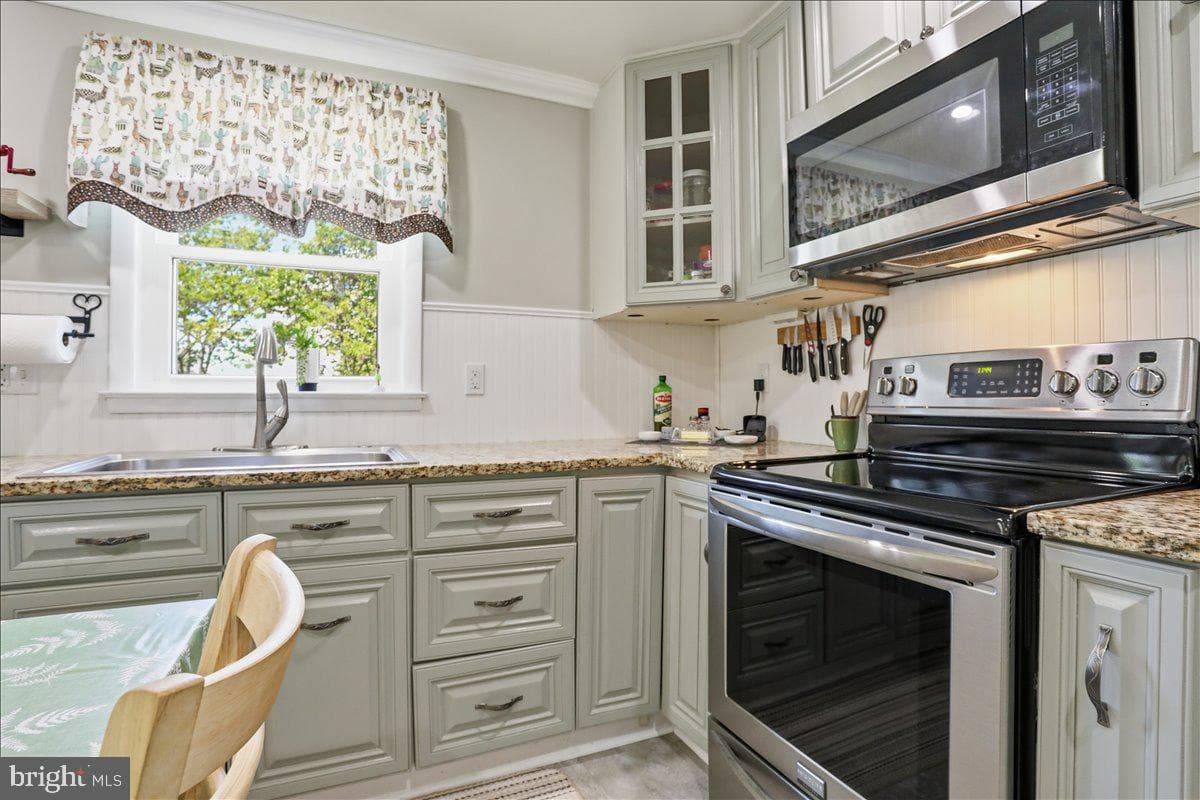 15 Sylvia Court photo 10