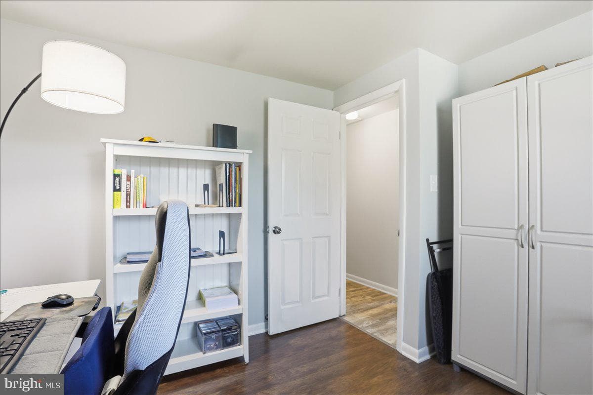 15 Sylvia Court photo 32