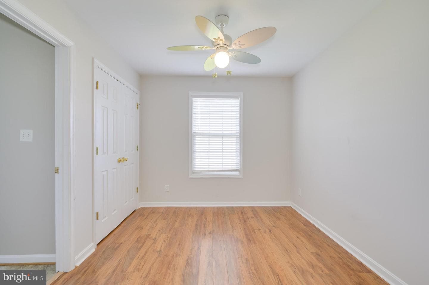 385 Thayers Gull Drive photo 32
