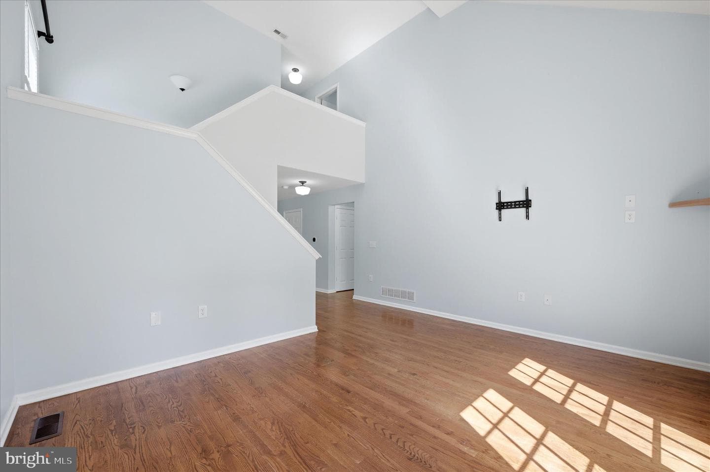 282 Ford Circle photo 21
