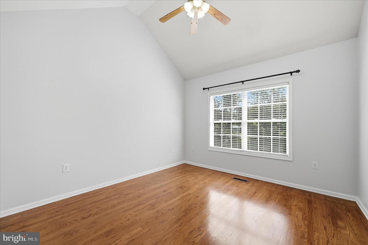282 Ford Circle photo 24