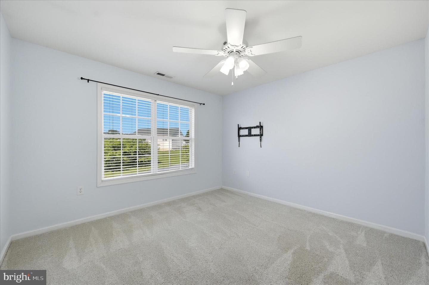 282 Ford Circle photo 34