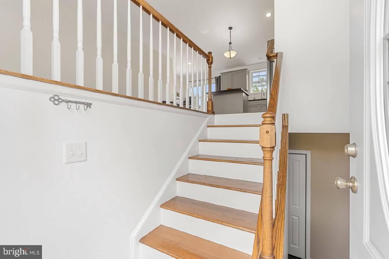 6935 Winchester Avenue photo 24