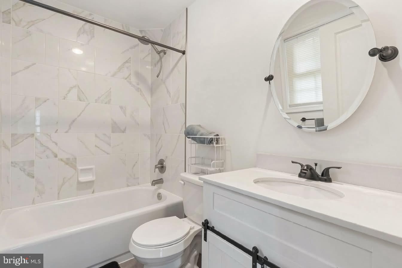 6935 Winchester Avenue photo 31