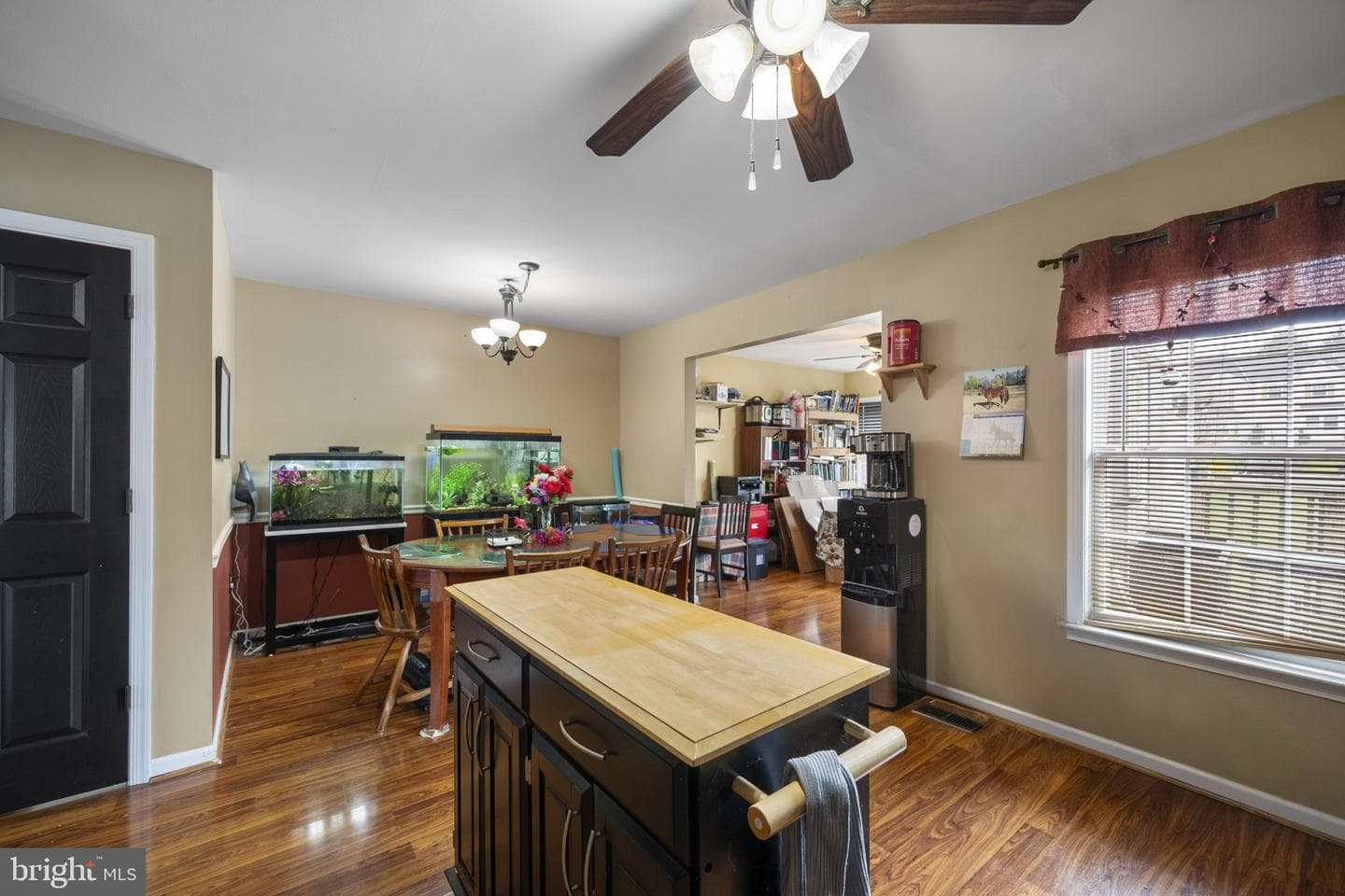 27 Litchfield Lane W photo 16