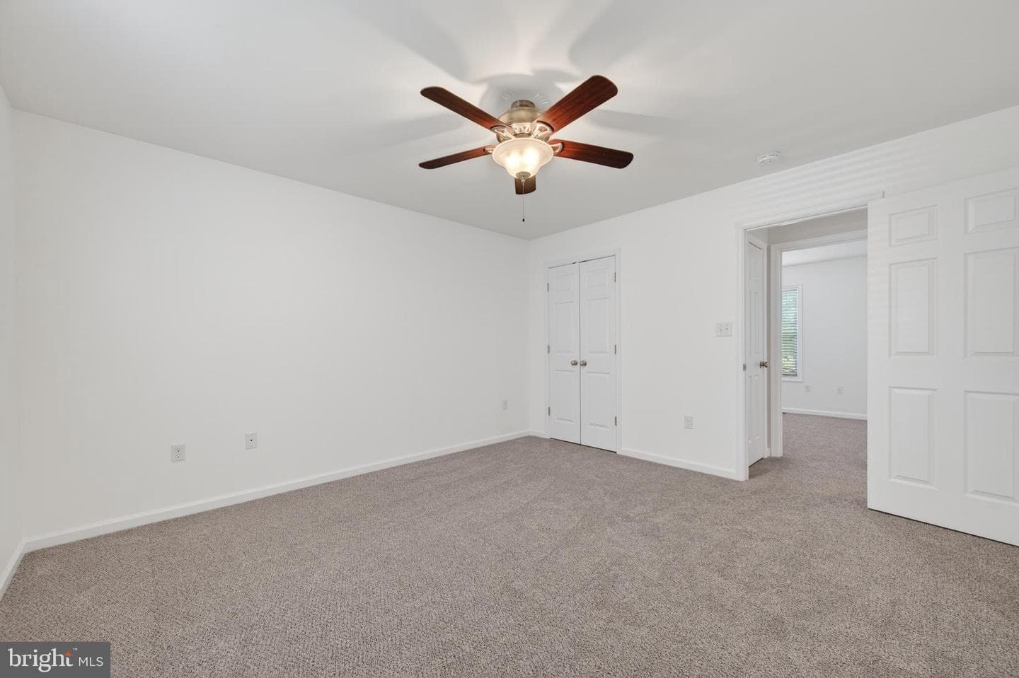 153 Eisenhower Circle photo 24