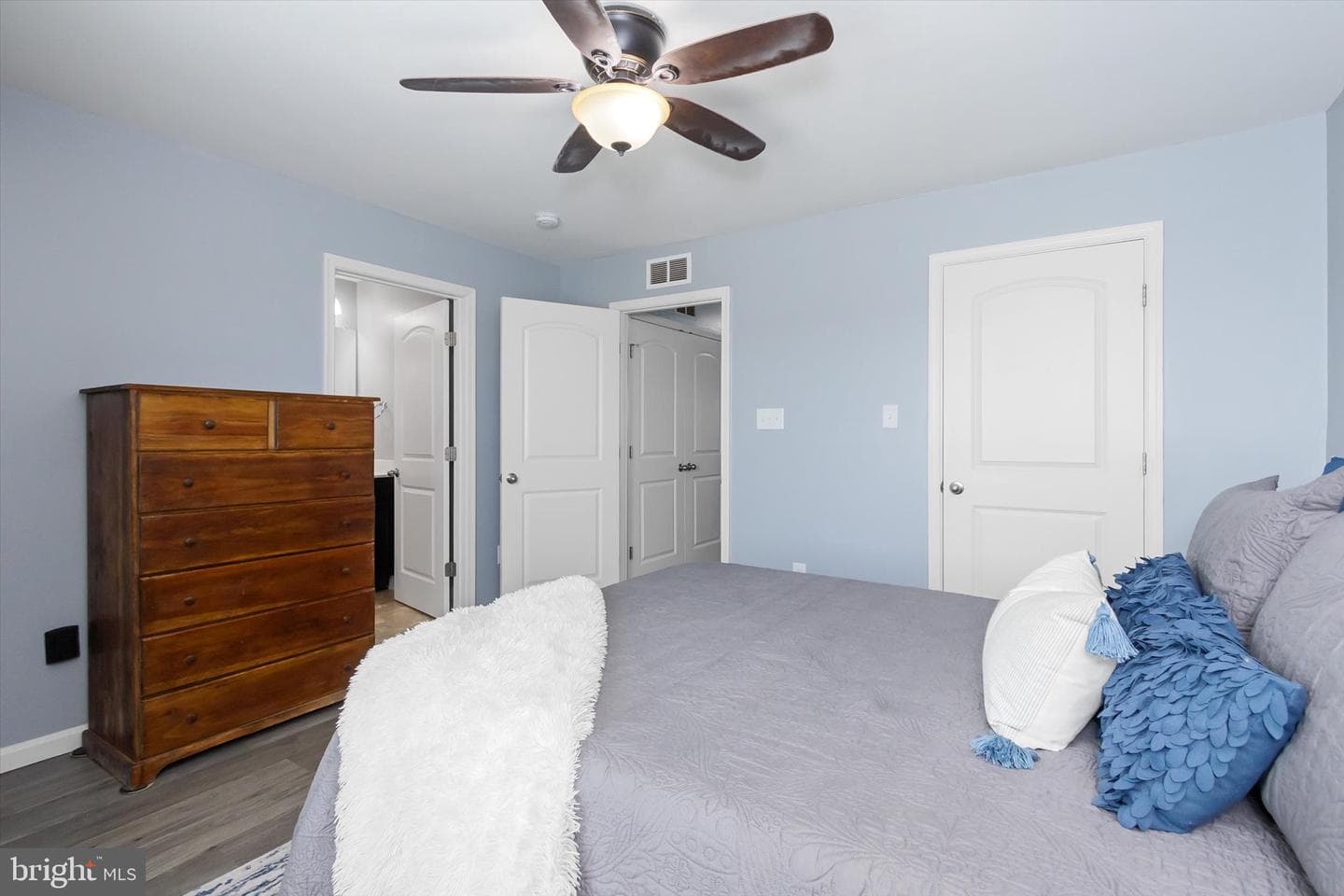277 Magellan photo 29
