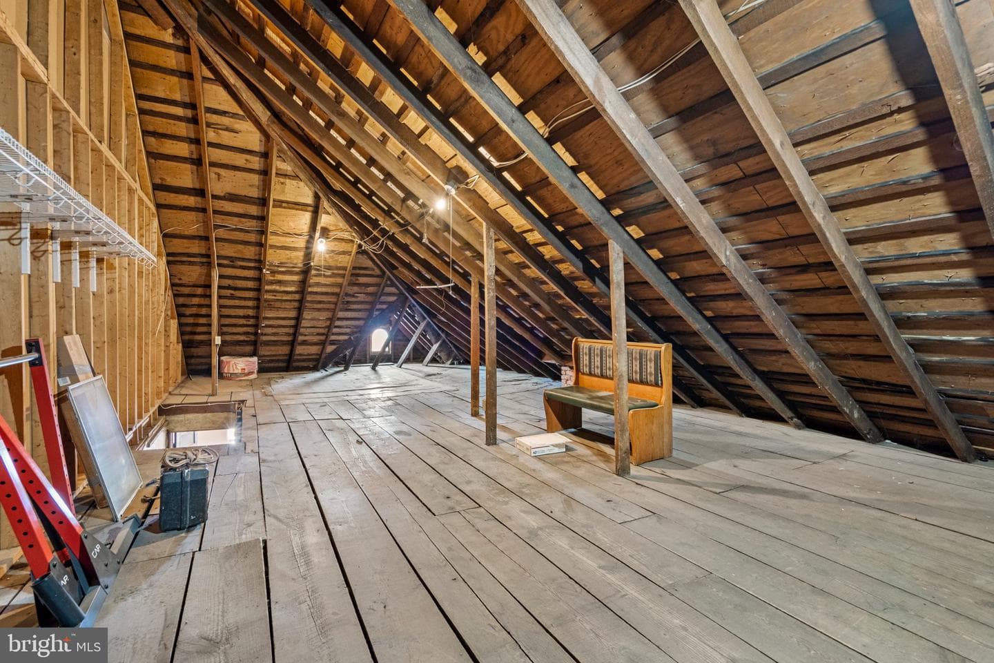 723 W King Street photo 25