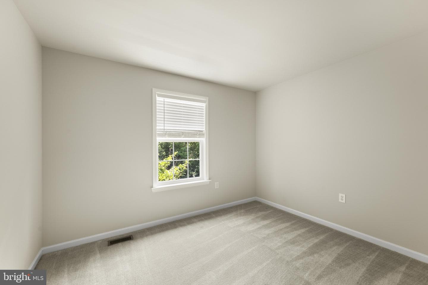 1400 Prentiss Point Parkway photo 20