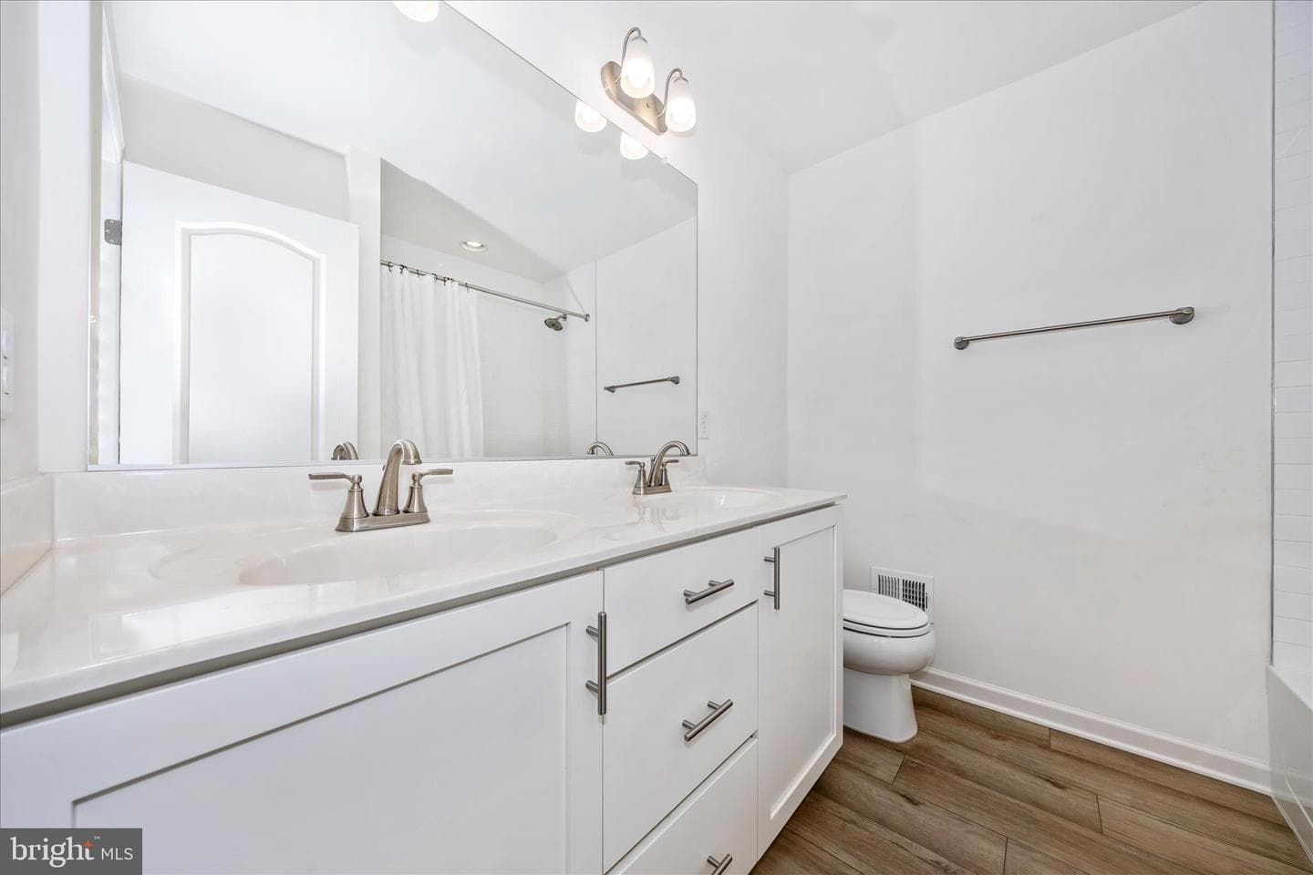 231 Pindar photo 34