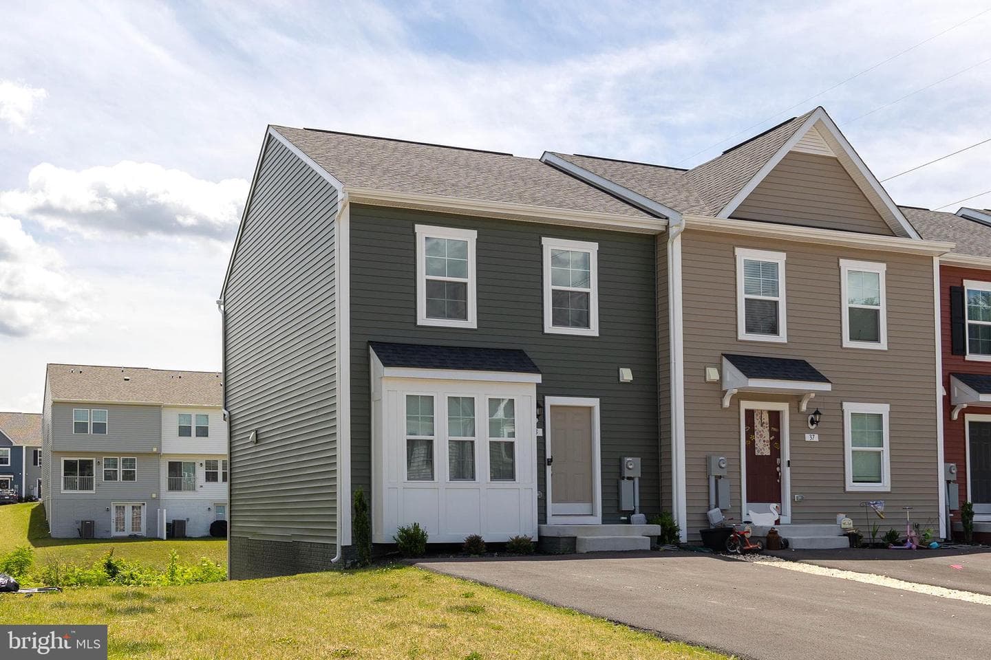 33 Scrub Pine Court photo 2