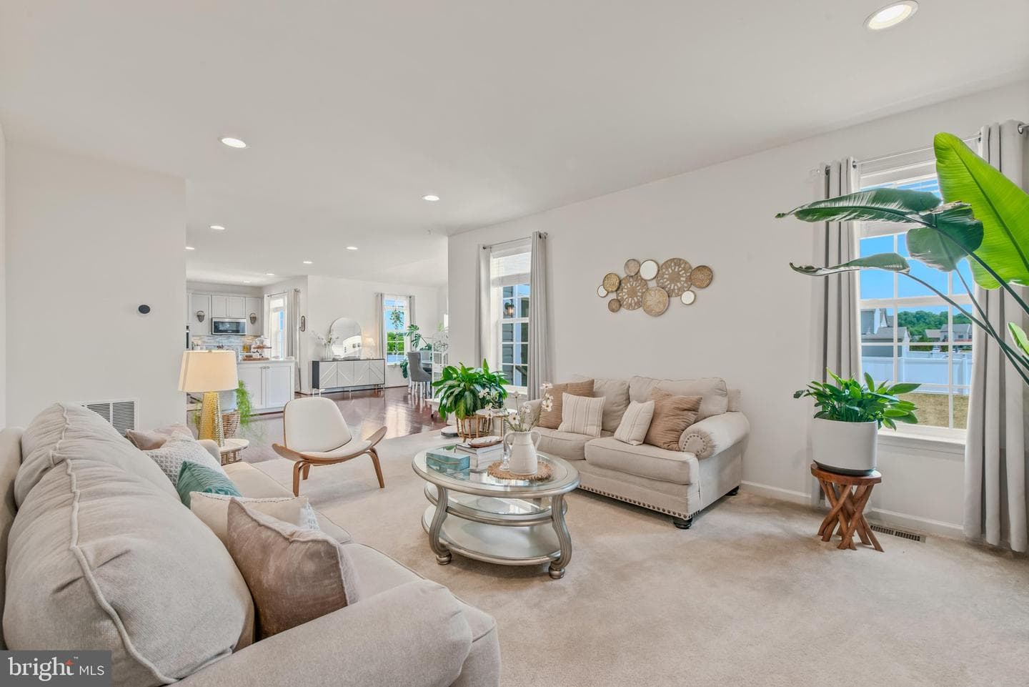 425 Lawrence Road photo 8