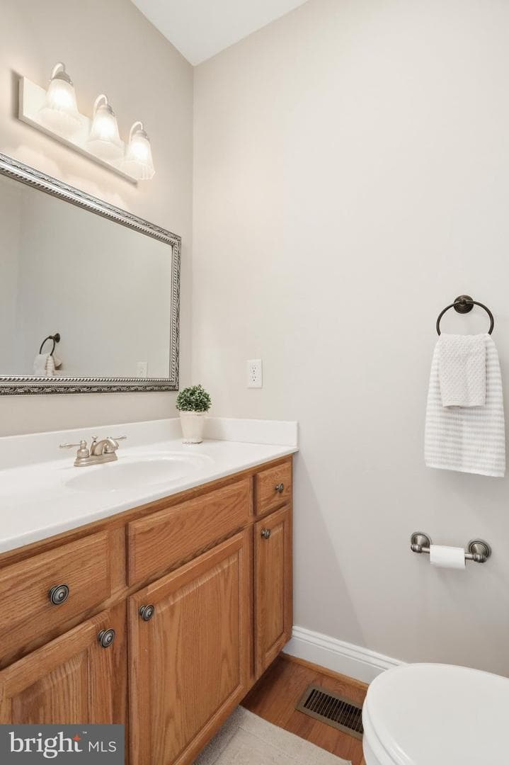 18 Treasure Drive photo 37