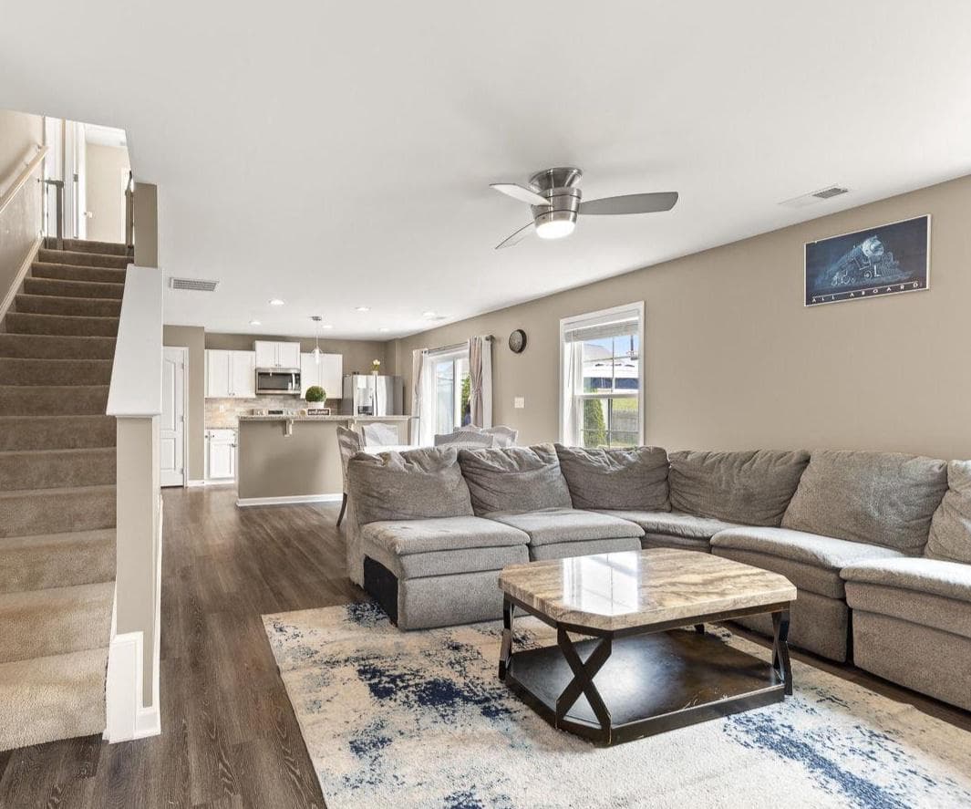 34 Faye Drive photo 3