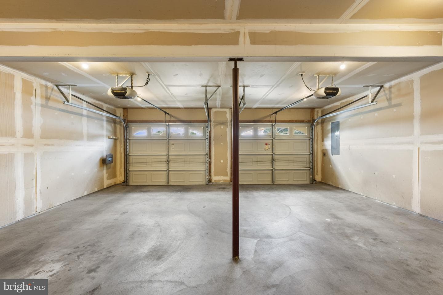 57 Hansberry Court photo 33