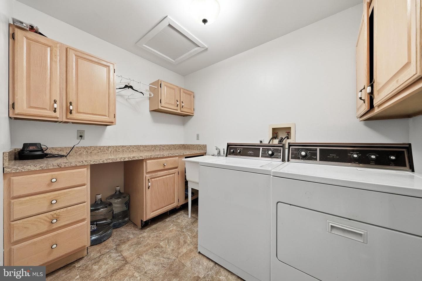 47 Cambridge Court photo 22