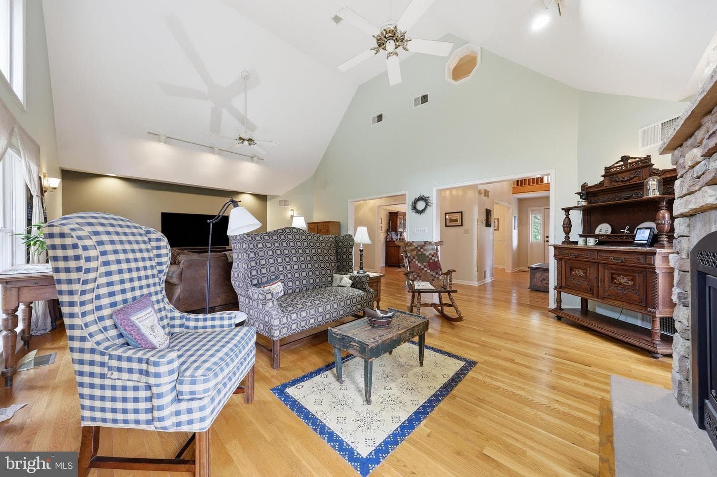 47 Cambridge Court photo 5