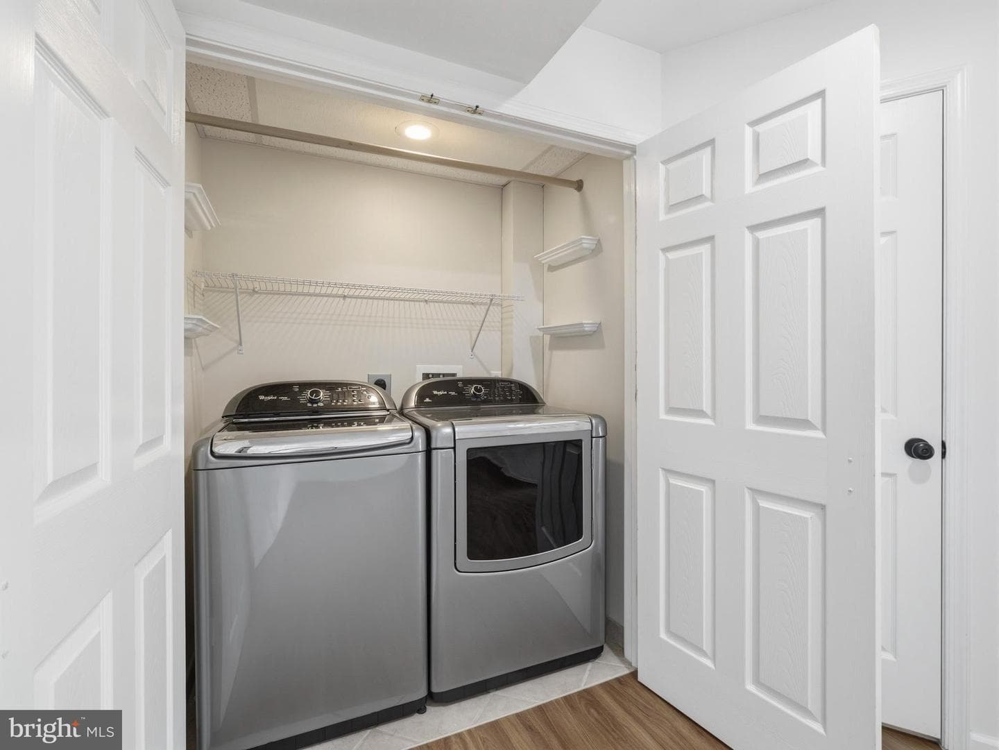 106 Sir Washington Street photo 26