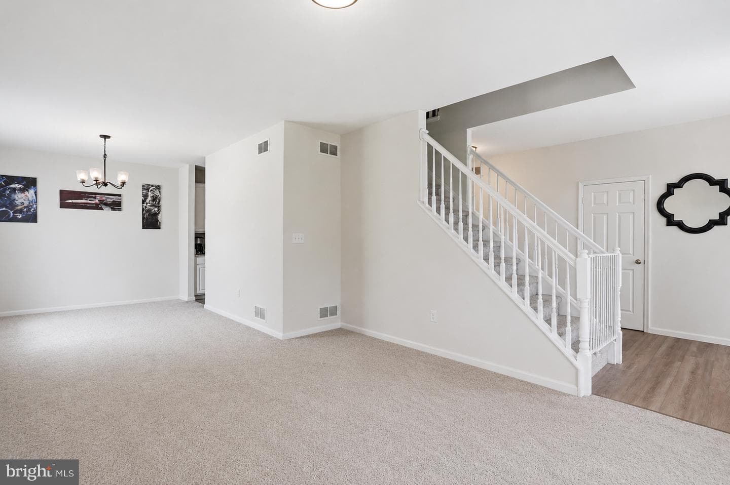 48 Lansing Court photo 44