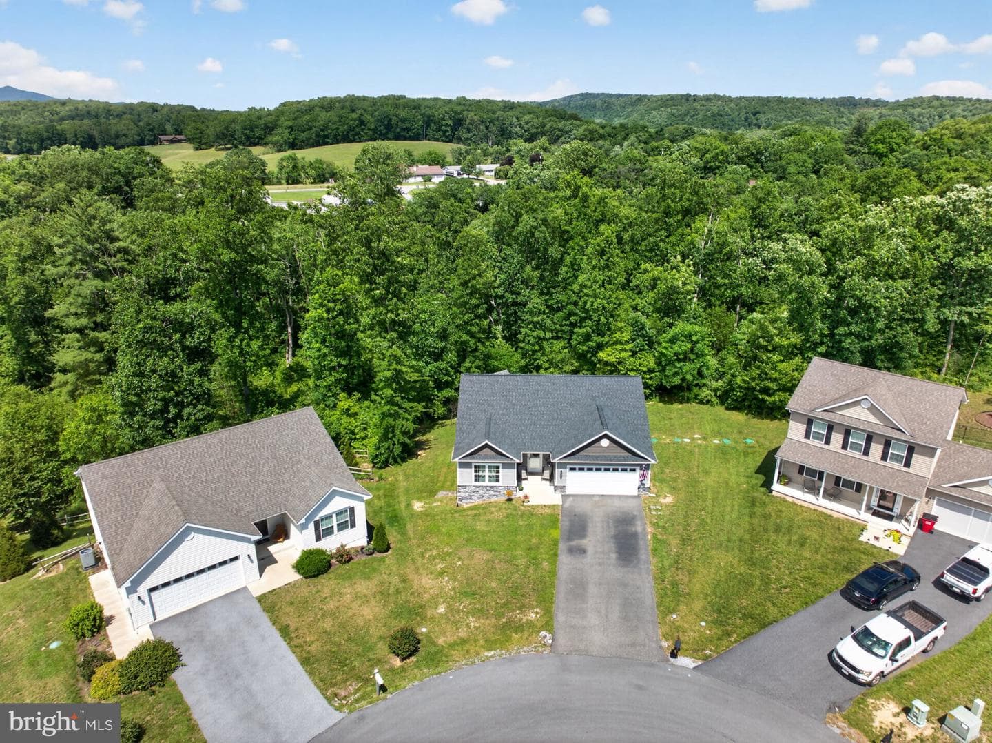 463 Executive Way photo 17