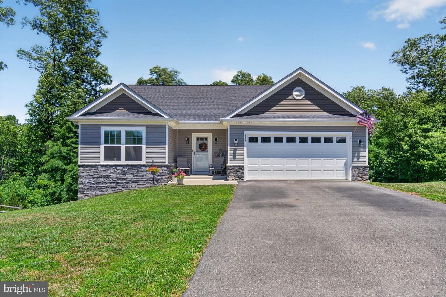 463 Executive Way photo 22