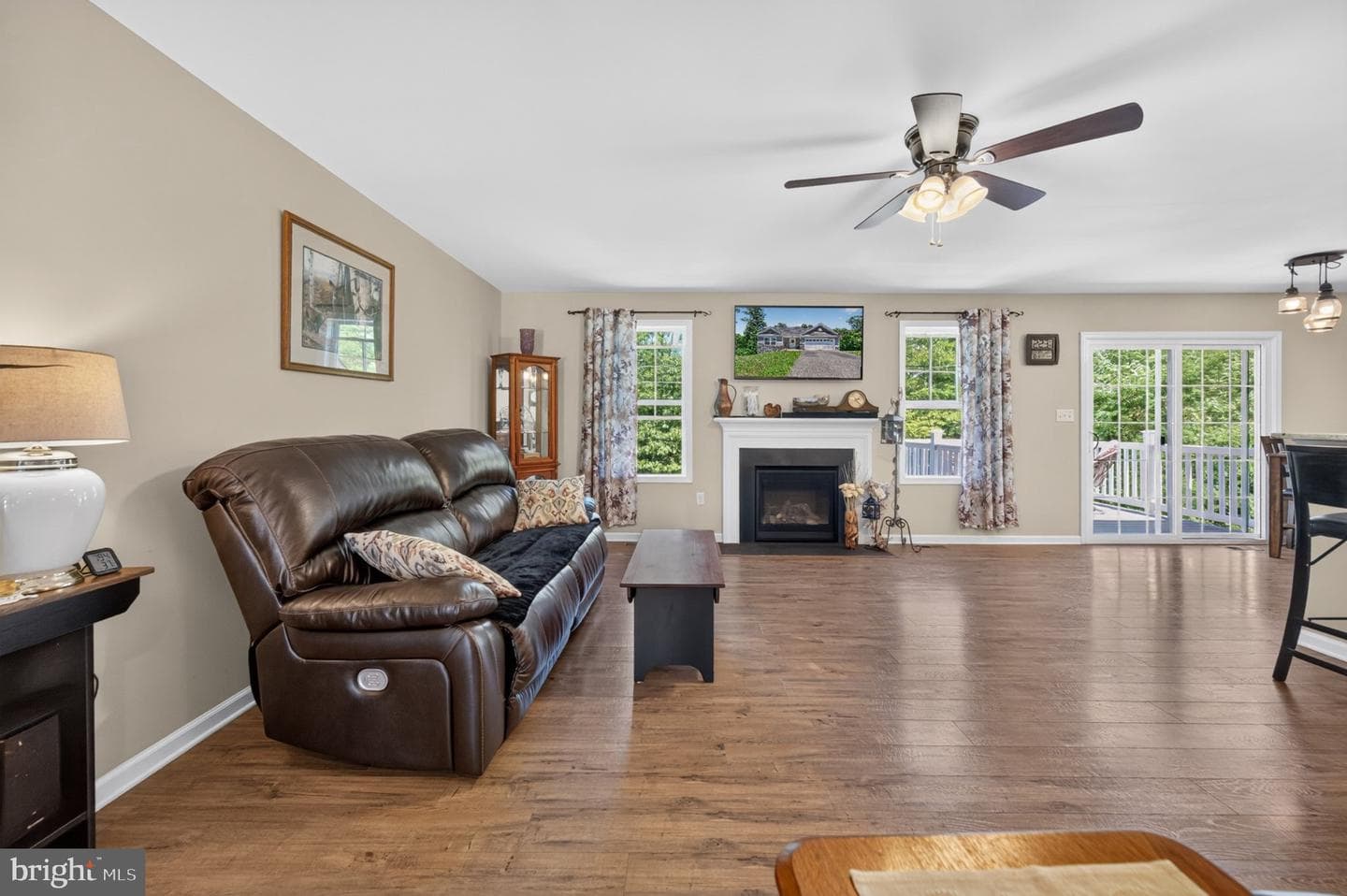 463 Executive Way photo 33