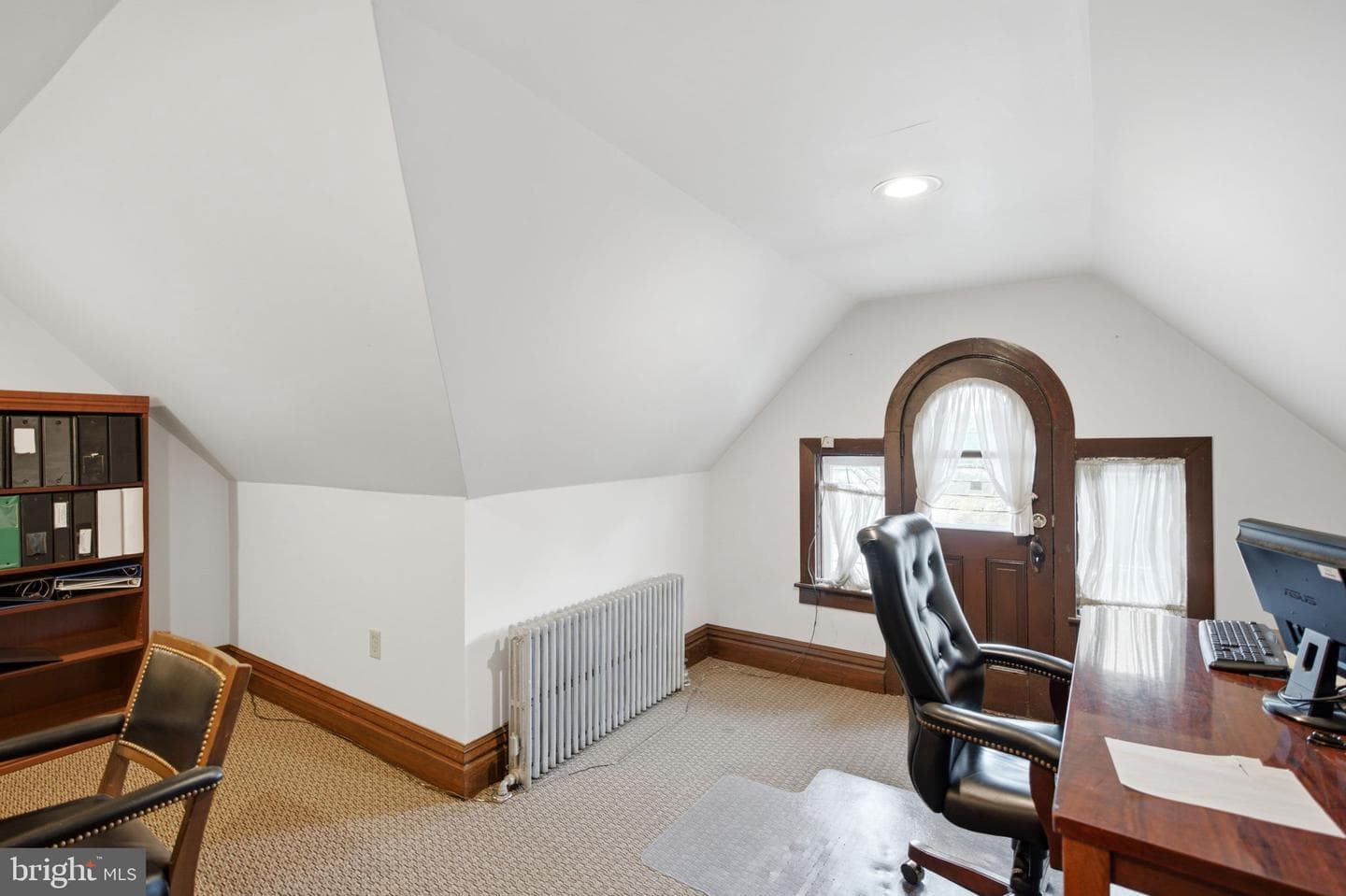 310 W Burke Street photo 75