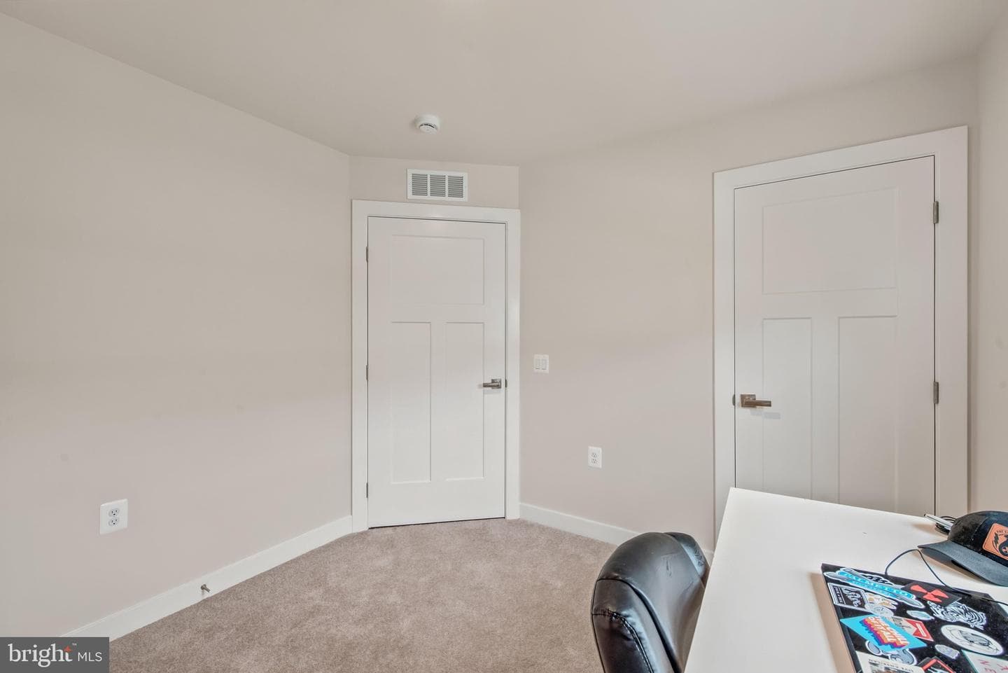 566 Makers Way photo 7