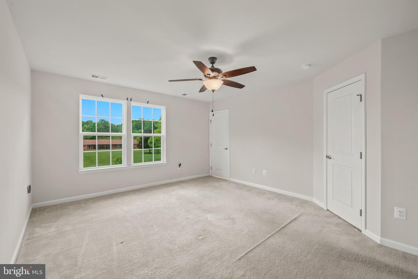 19 Ontario Drive photo 16