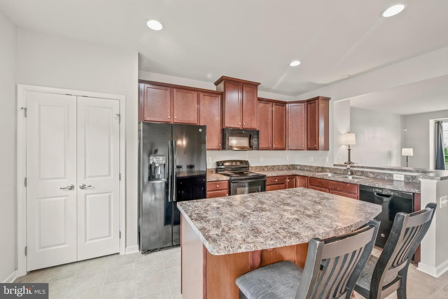 19 Ontario Drive photo 9