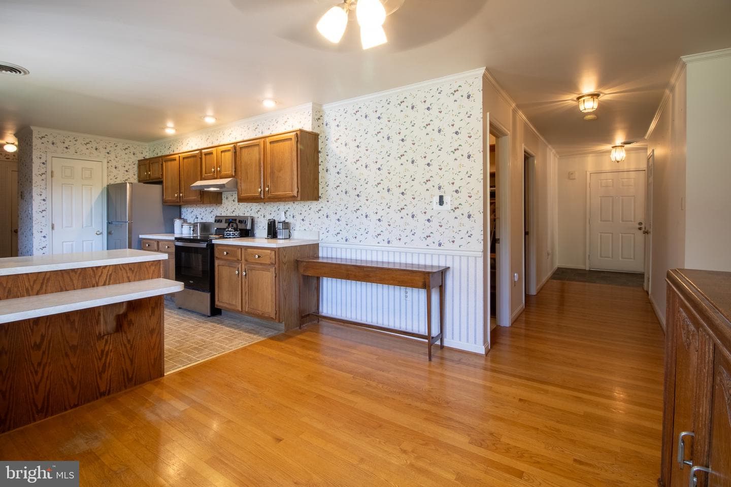 91 Meadowbrook Drive photo 14