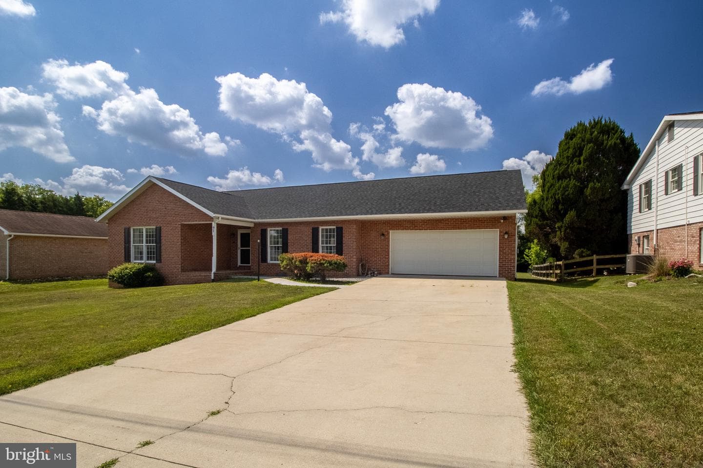91 Meadowbrook Drive photo 3