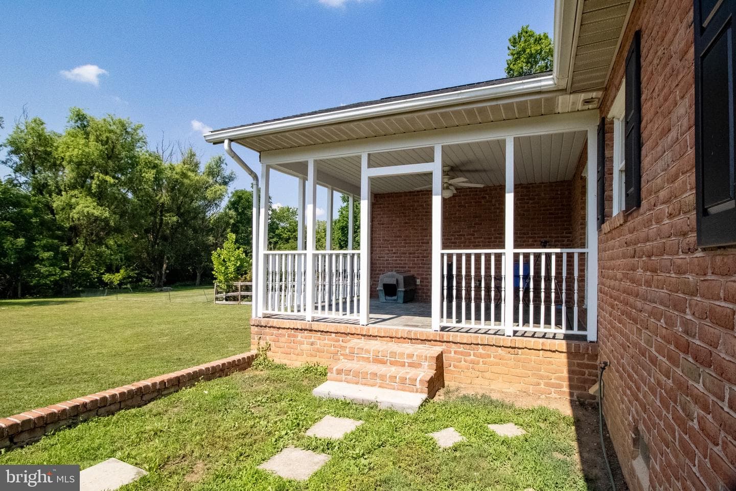 91 Meadowbrook Drive photo 48