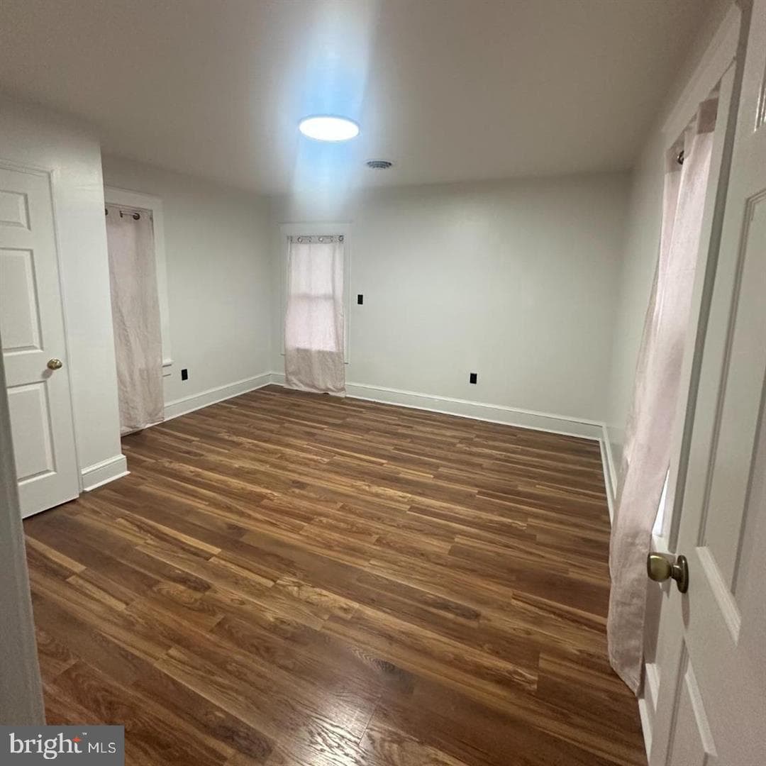 633 N Queen Street photo 5