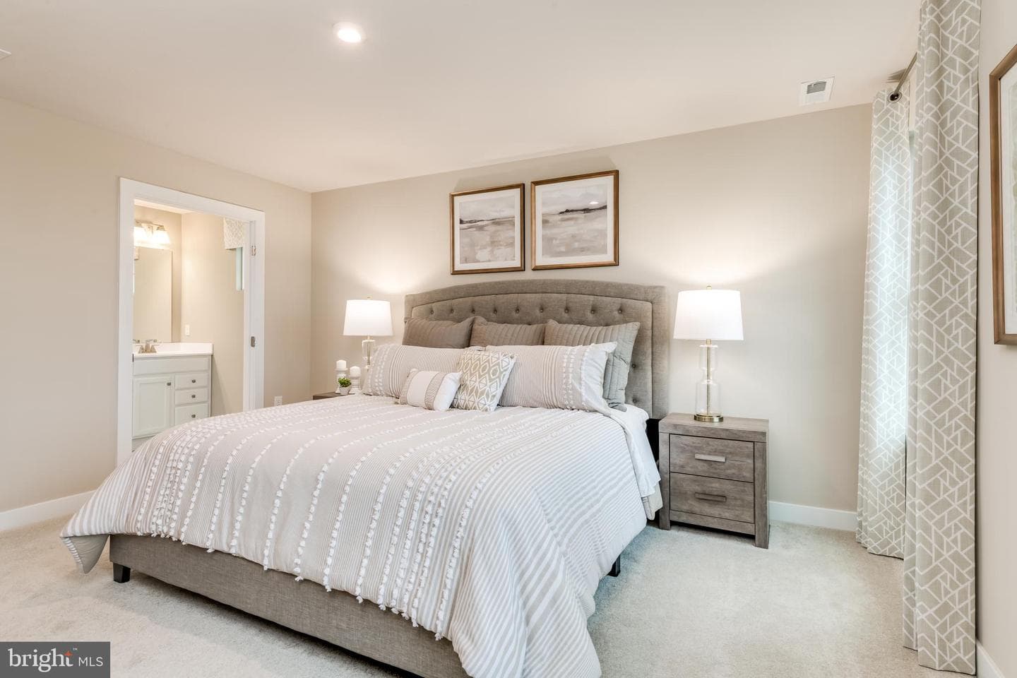 1681 Alice Springs Drive photo 8