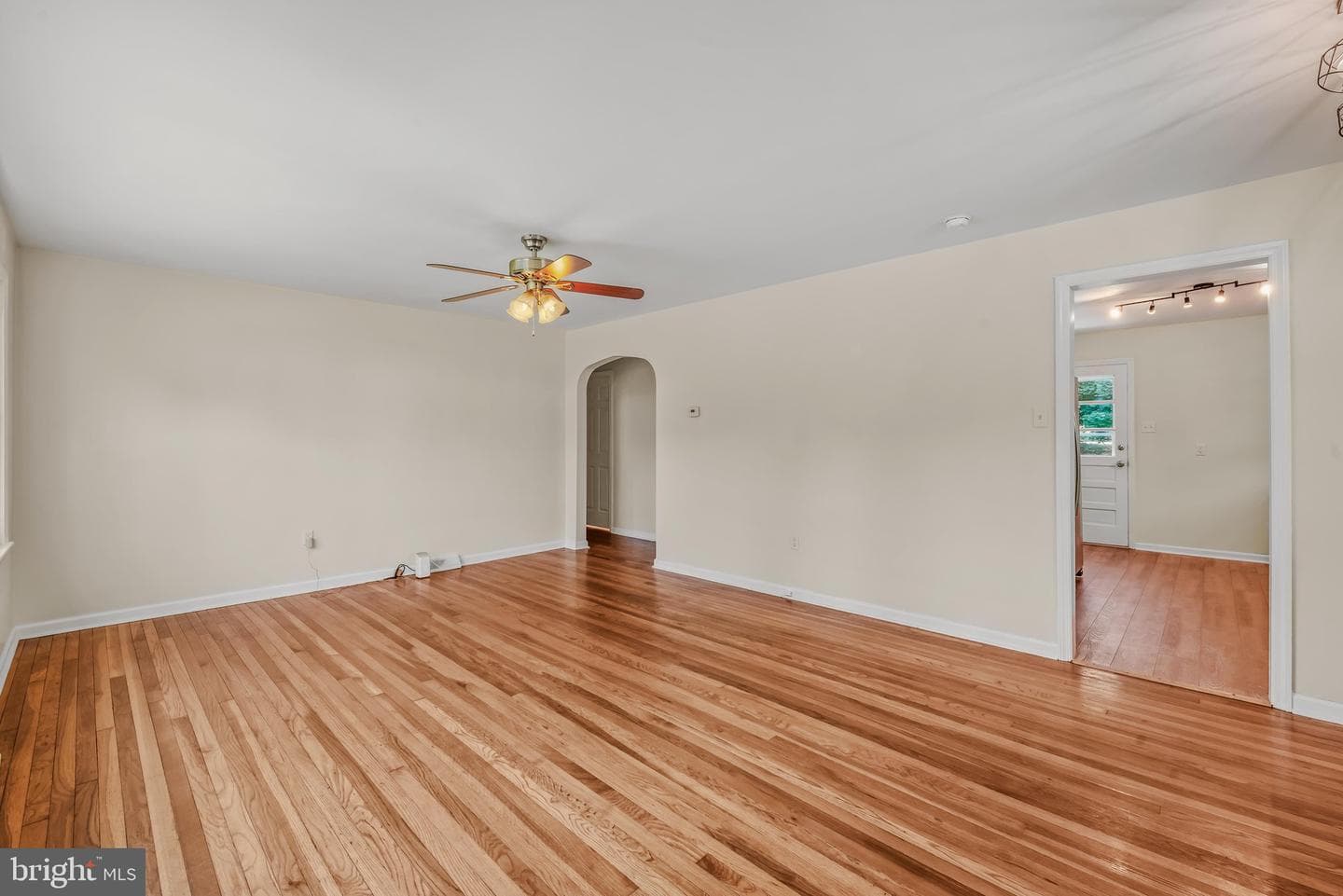 709 Berry Street photo 4