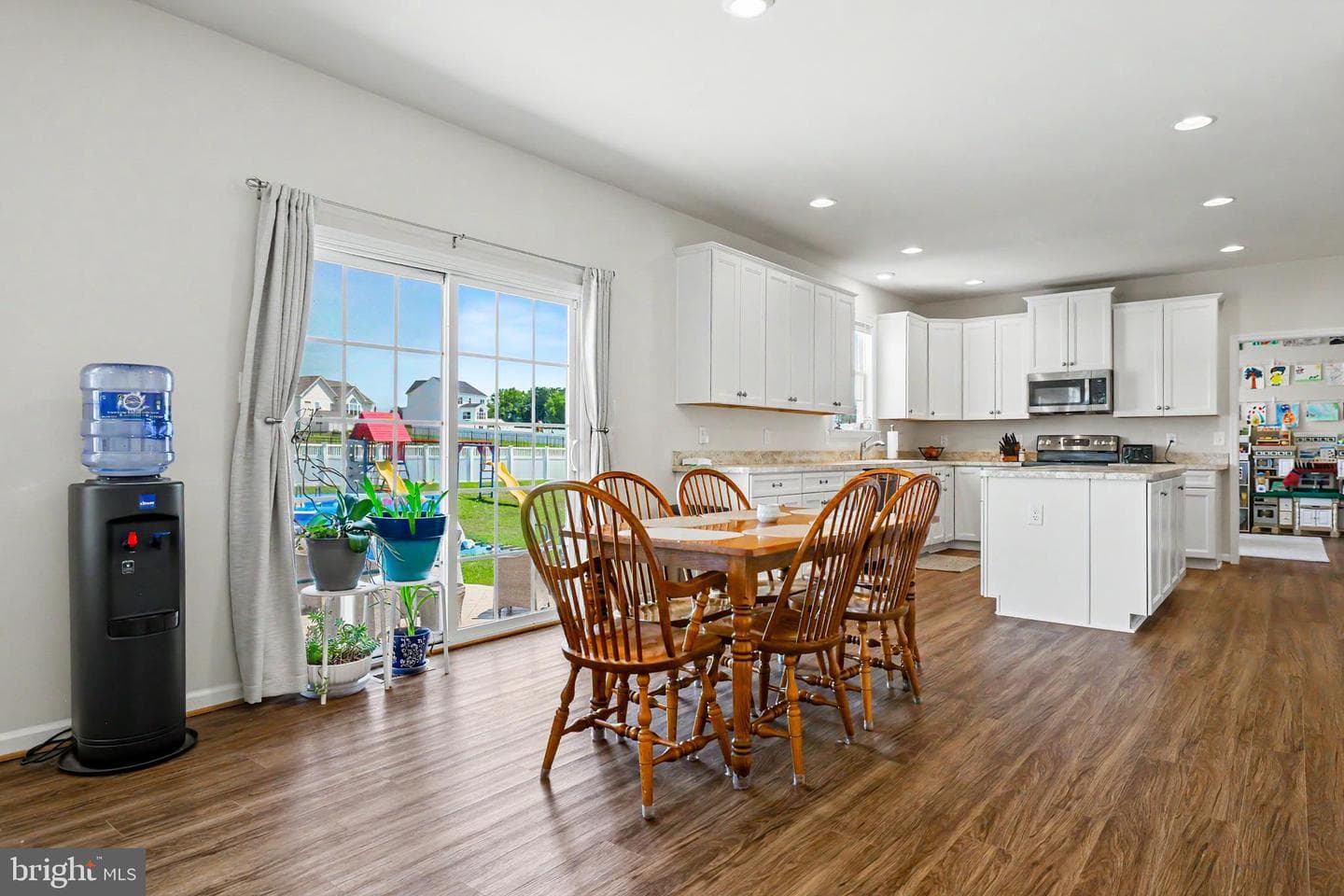 170 Chesterfield Drive photo 32