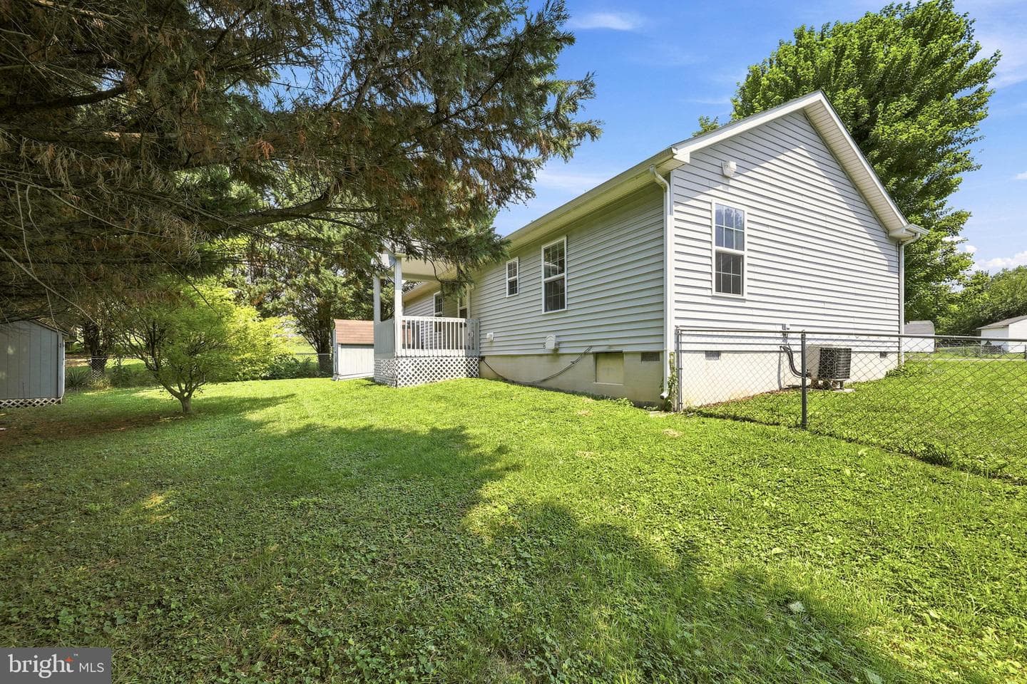 42 Pacific Boulevard photo 19