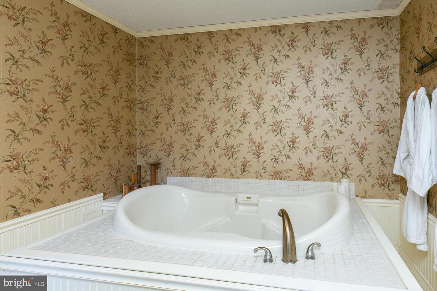 417 E Washington Street photo 28