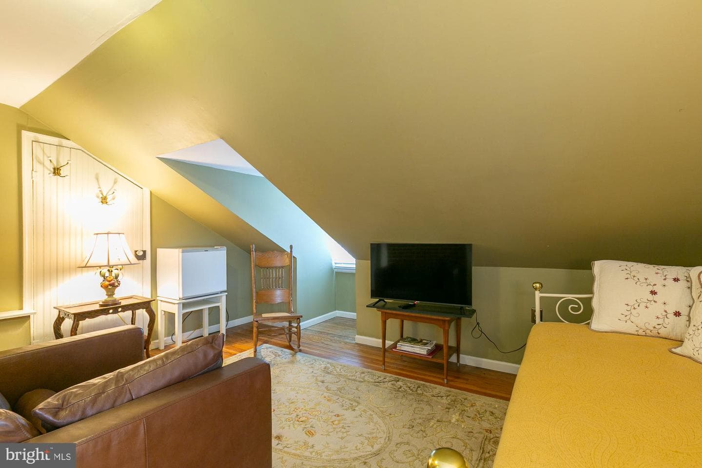 417 E Washington Street photo 67