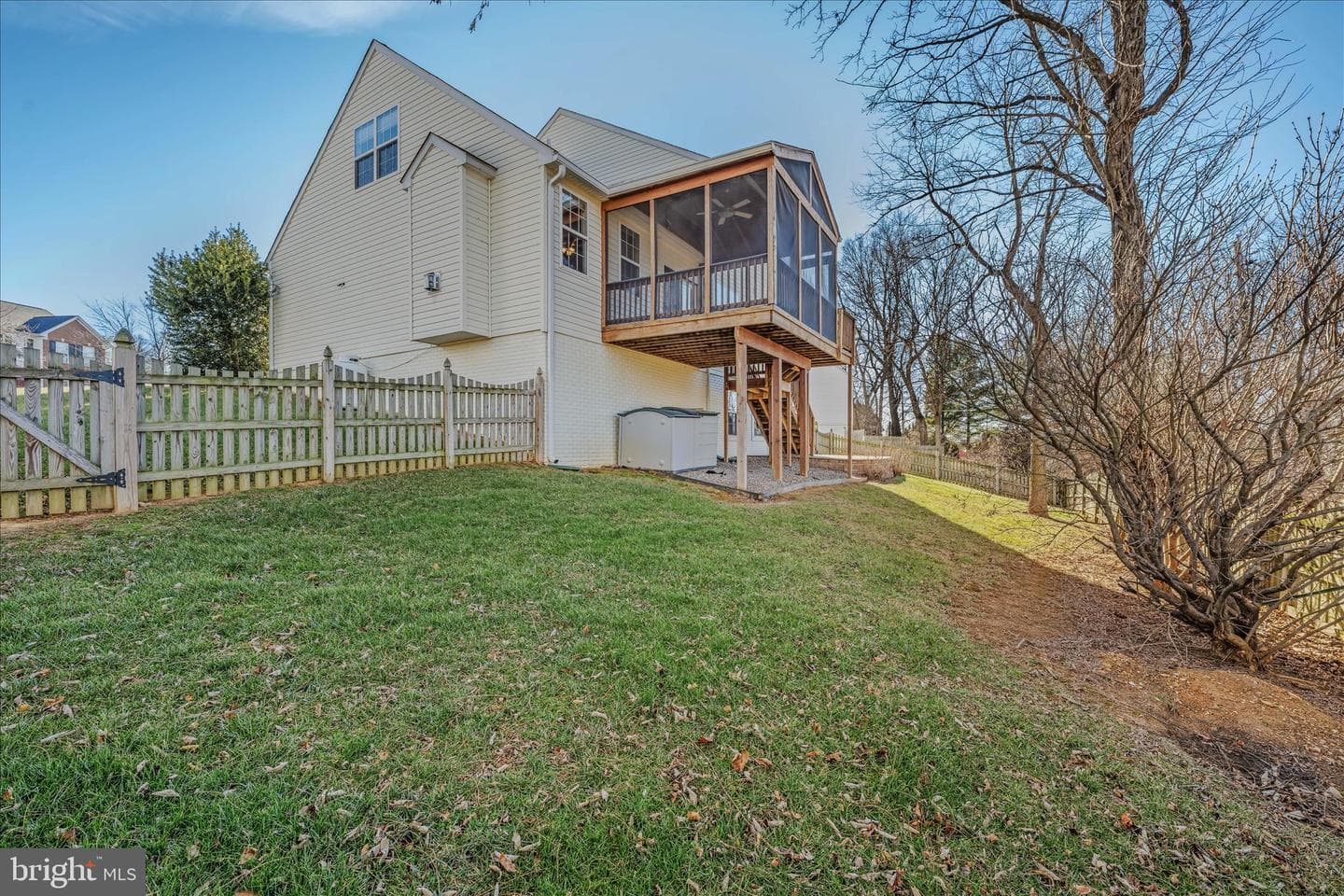 296 Kimberwicke Drive N photo 53