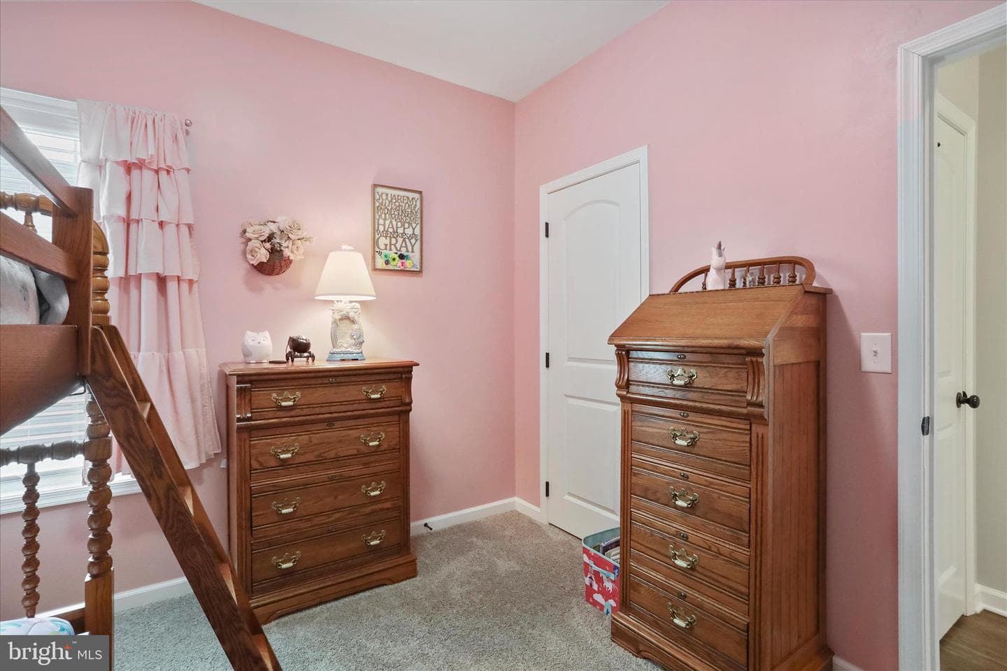 60 Village Circle photo 17