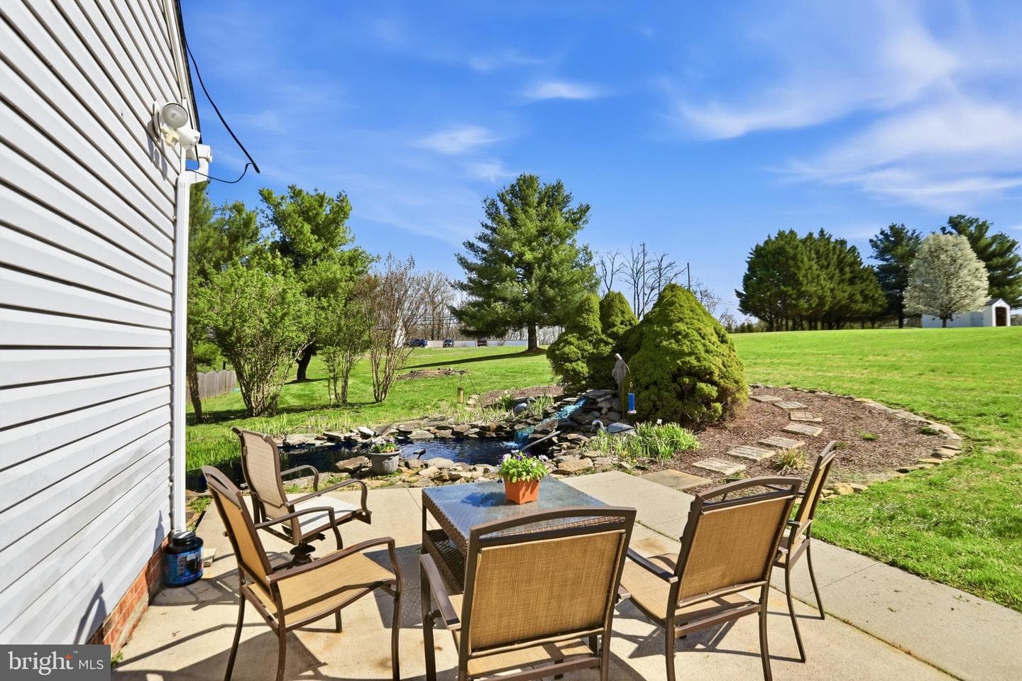 145 Maplewood Court photo 34