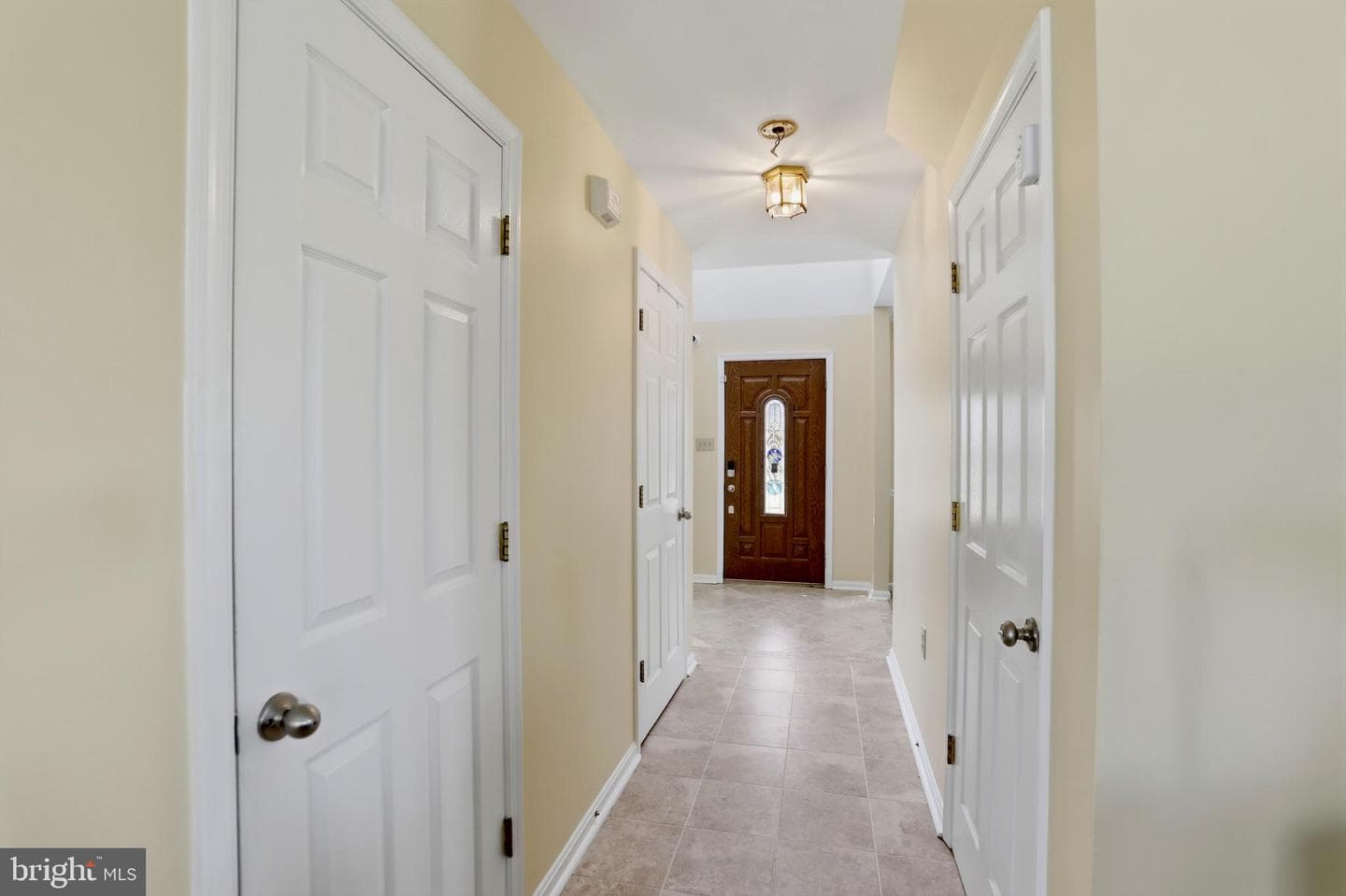 145 Maplewood Court photo 4