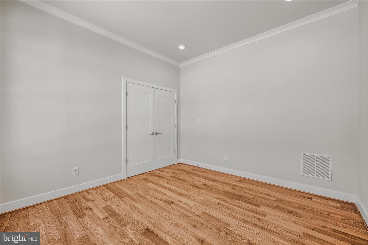 11 Maple Hill Lane photo 12